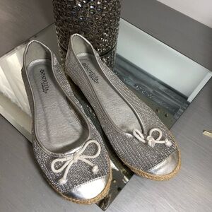 PATRIZIA WOMENS  ESPADRILLE..